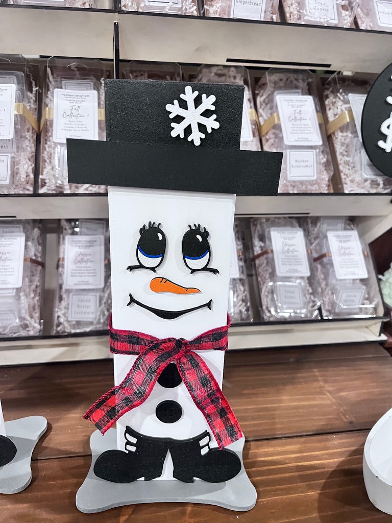 Snowman Shelf Sitter Medium