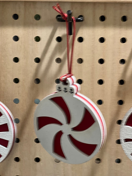 Peppermint Swirl Ornament 1